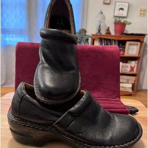 B.O.C. “Peggy” leather clogs